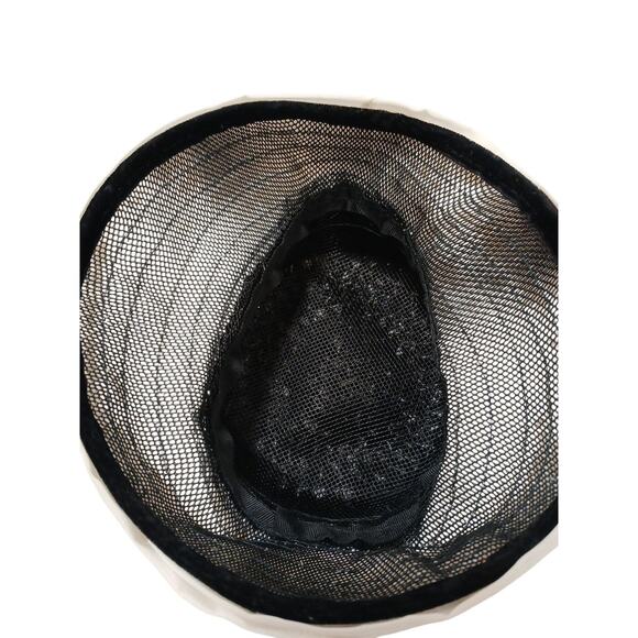 Vintage Cloche Hat Black White Roses Floral Fancy Party Elegant Costume Wedding - Picture 6 of 8